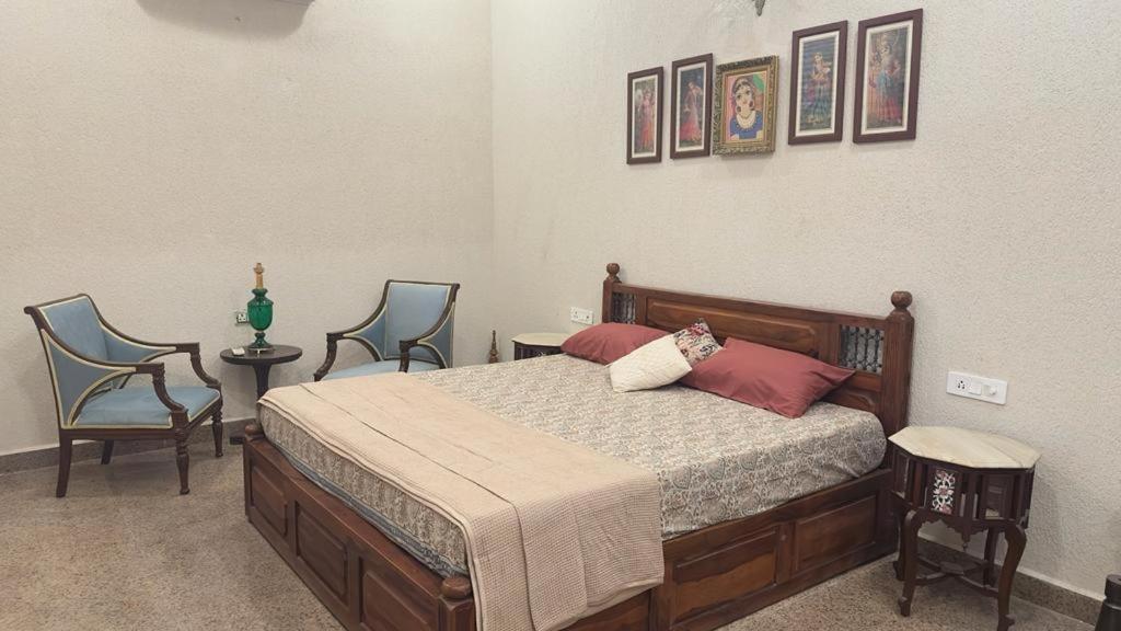Vraj Vilas Vrindāvan Extérieur photo