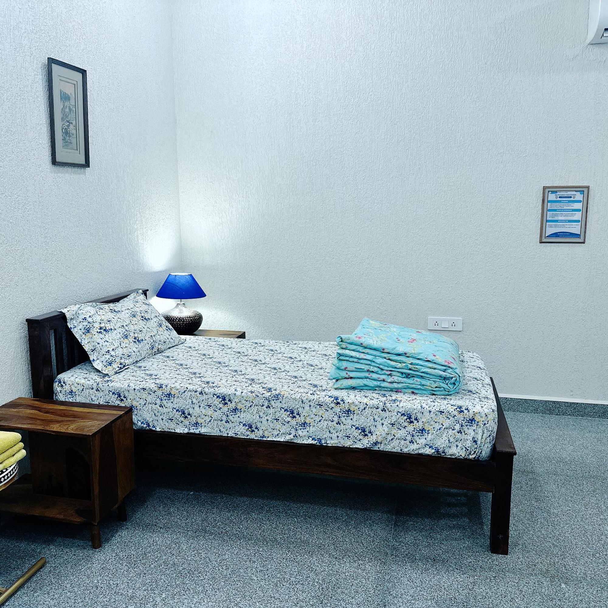 Vraj Vilas Vrindāvan Extérieur photo